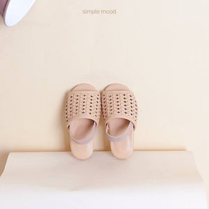 Simple mood sandal