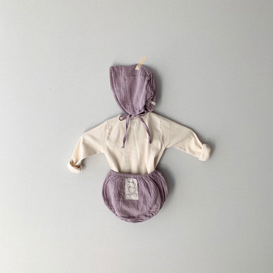 Top, hat and bloomer set
