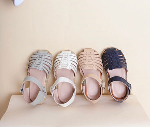 Black yo sandals