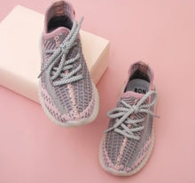 Load image into Gallery viewer, Yezyy reflective shoes