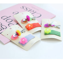 Load image into Gallery viewer, Flower hairpins set of 2