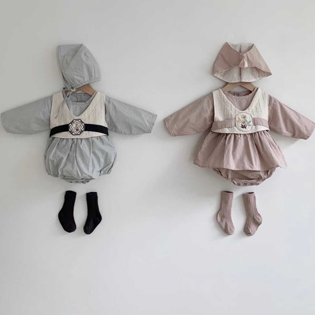 Baby hanbok set
