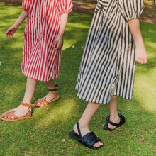 Load image into Gallery viewer, Bottega style sandals