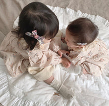 Load image into Gallery viewer, Floral Ruffled Blouse
