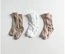 Load image into Gallery viewer, 3 color socks set