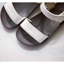 Load image into Gallery viewer, Simple white sandals