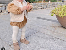 Load image into Gallery viewer, Brown and Ivoy Warm Vest