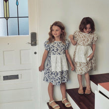 Load image into Gallery viewer, Classic apron dress