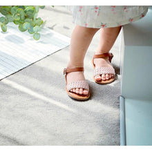 Load image into Gallery viewer, Pink braided sandals