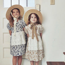 Load image into Gallery viewer, Classic apron dress