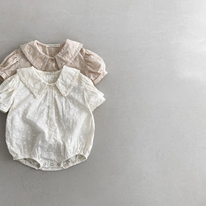 Collar dot babysuit