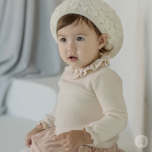 Frill top + pink short bloomer