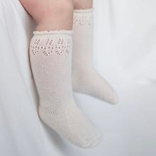 Load image into Gallery viewer, Heart knee socks