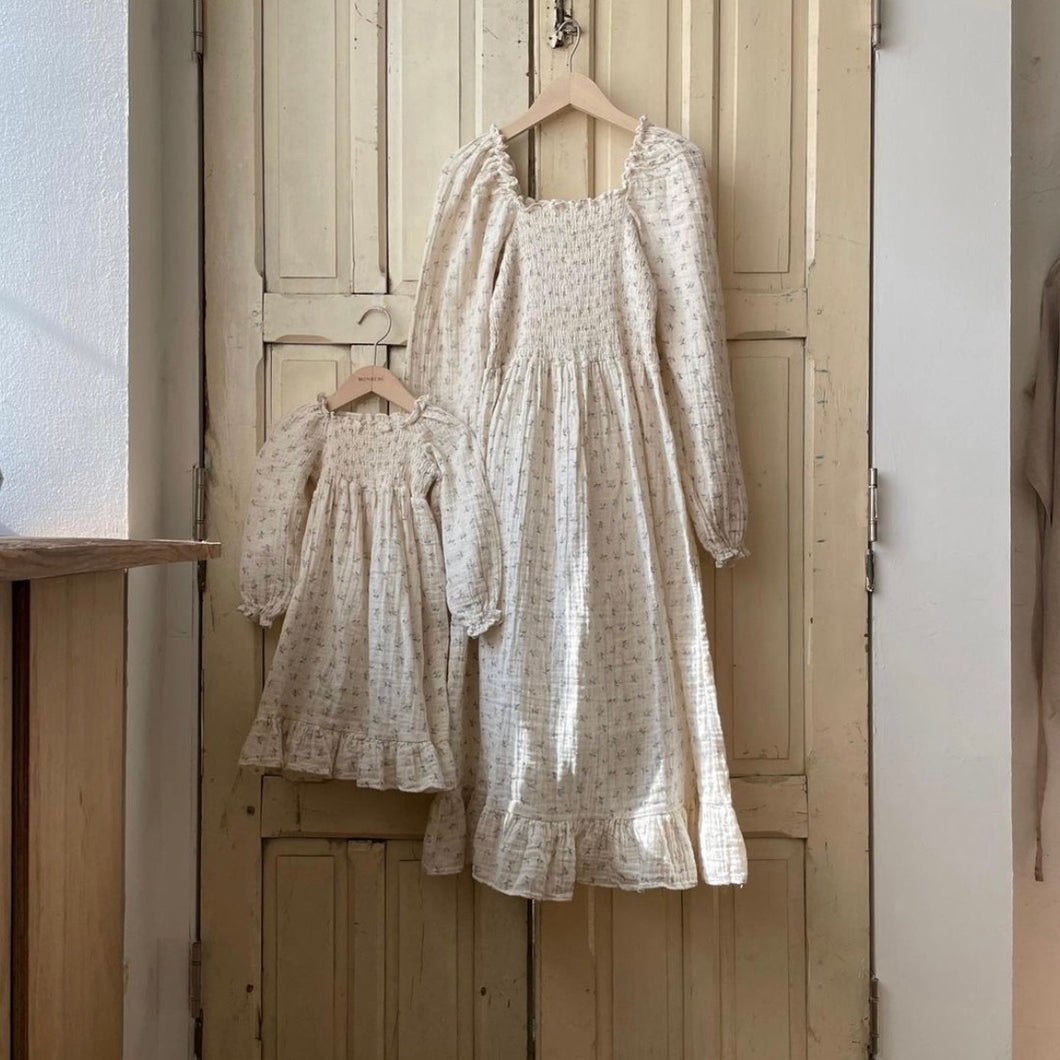 Daisy flower dress
