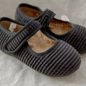 Black stripped flat
